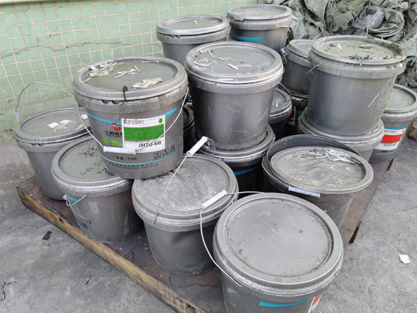 鈷酸鋰粉回收 珠?；厥这捤岱?能賣多少錢